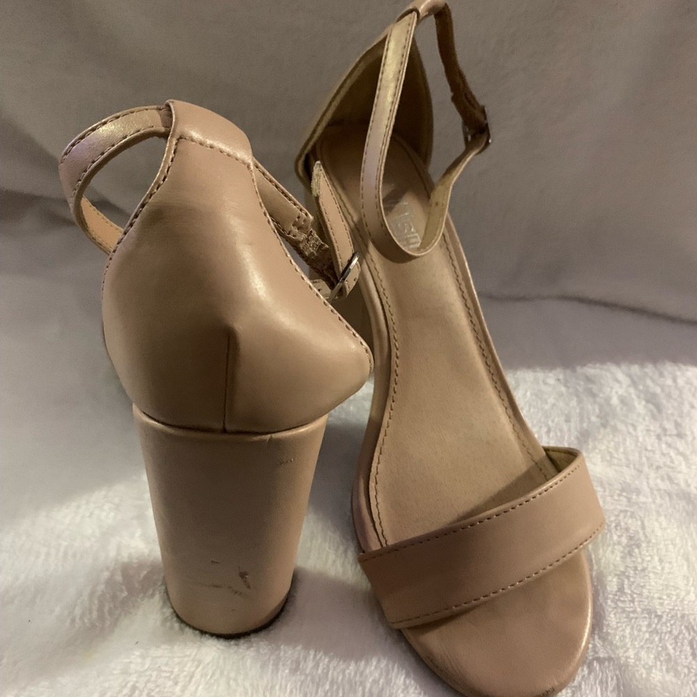 Trash heels